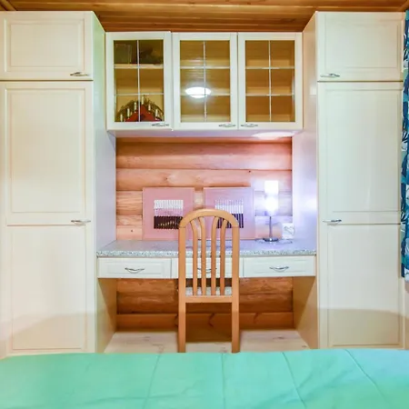 Kivitasku By Interhome